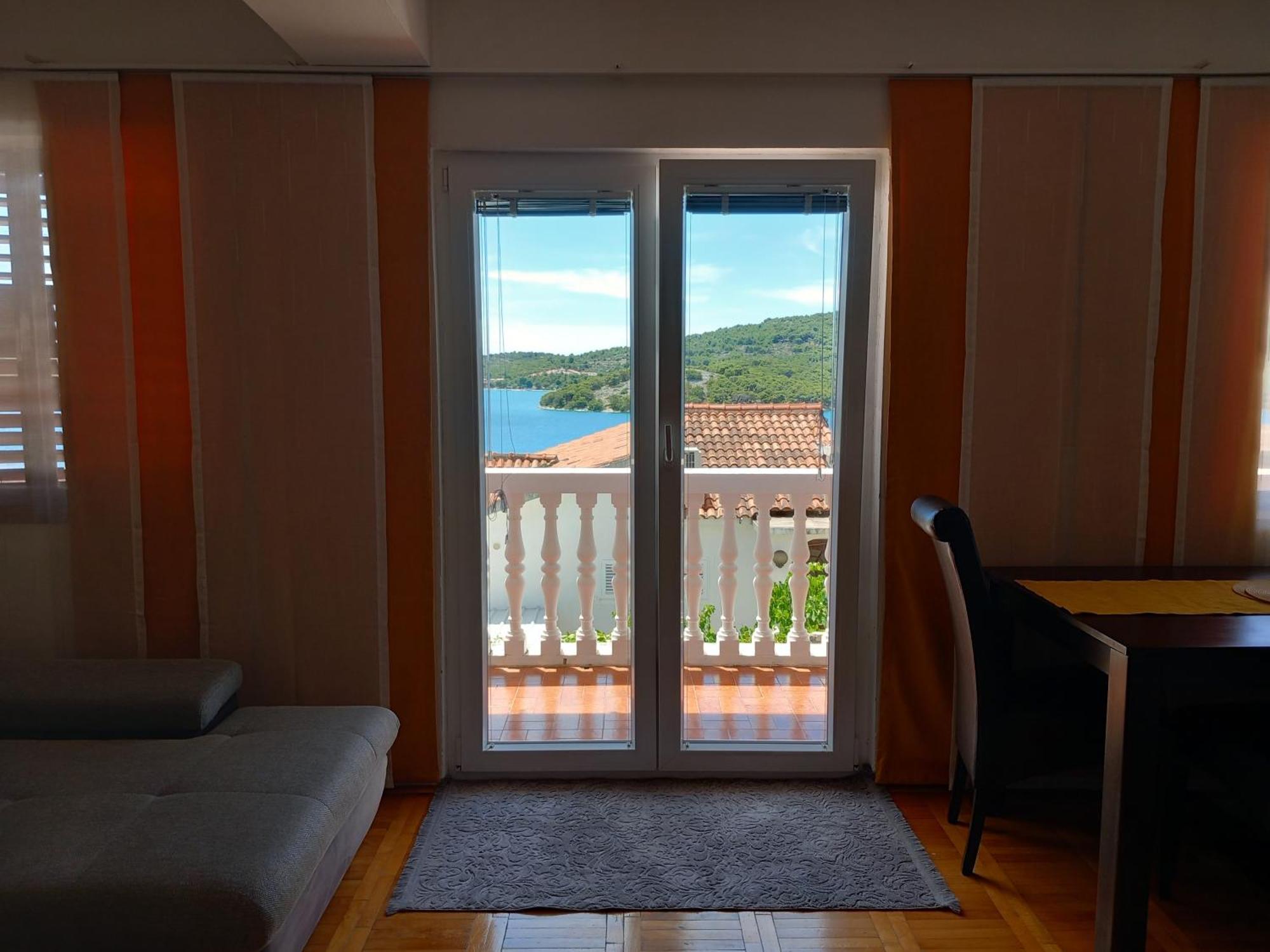 Apartmani Frkic Tisno Bilik gambar