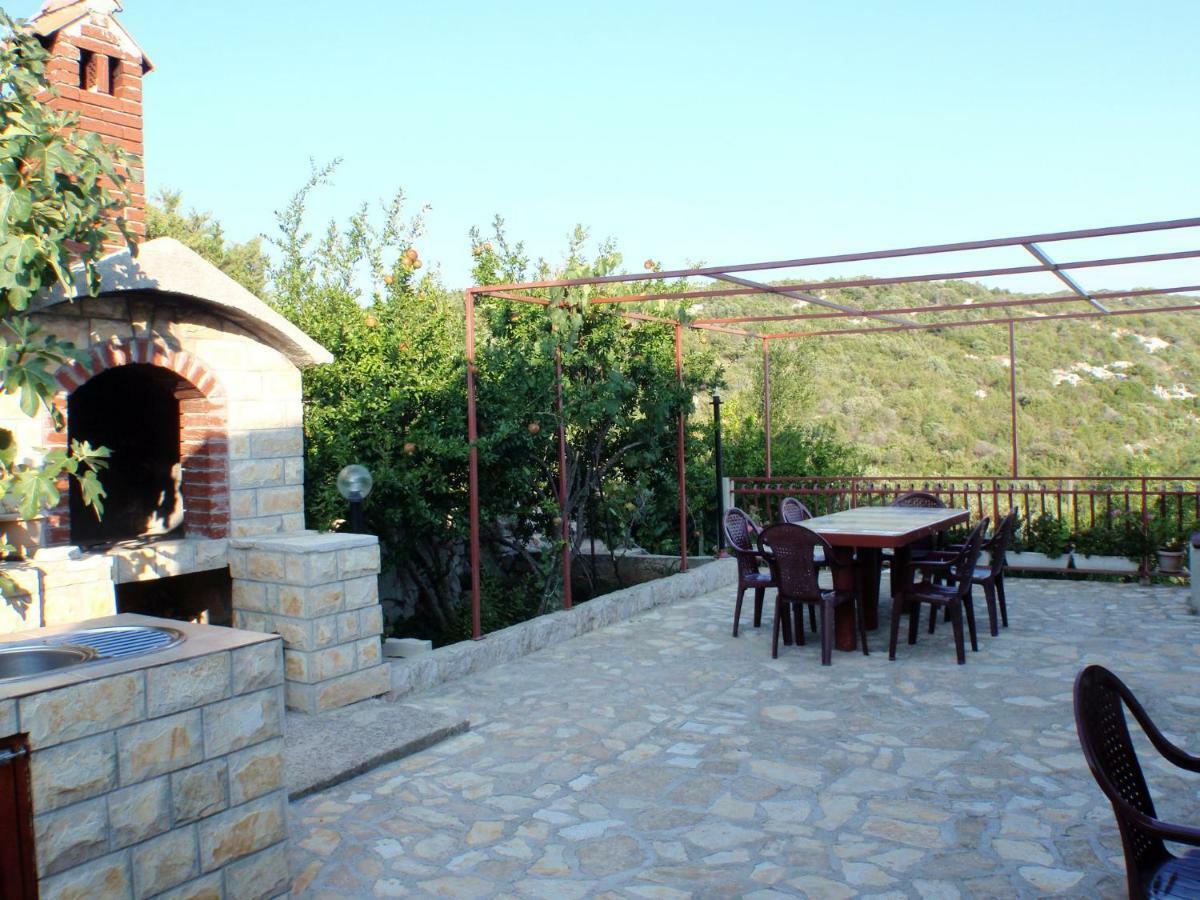 Apartmani Frkic Tisno Luaran gambar